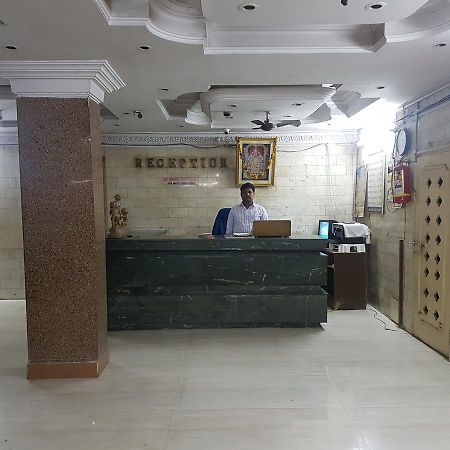Hotel Surya Palace Kottagudem Esterno foto
